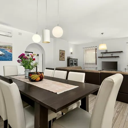 Luna By Rent Istria Villa *