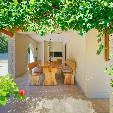 Villa Luna By Rent Istria